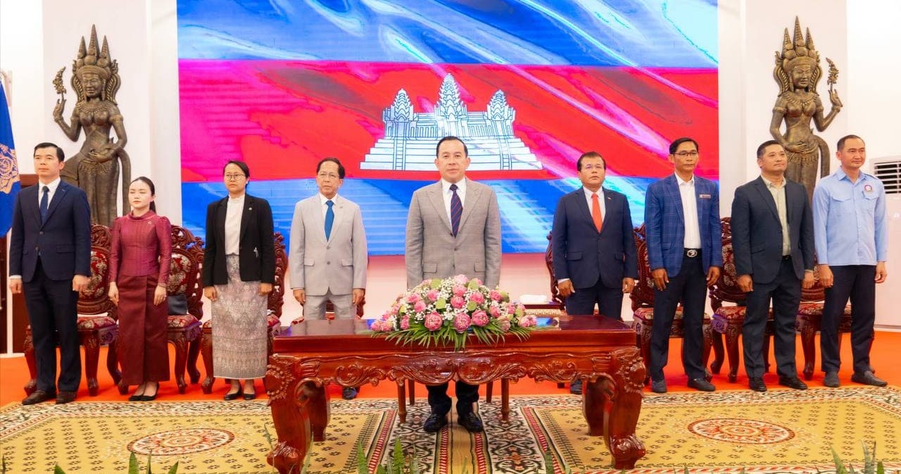 រដ្ឋមន្ត្រីក្រសួងទេសចរណ៍ បញ្ជាក់ថាការអភិវឌ្ឍធនធានមនុស្សដែលមានជំនាញច្បាស់លាស់ និងប្រកបដោយវិជ្ជាជីវៈ គឺជាកត្តាស្នូលសម្រាប់ធានាដល់ការអភិវឌ្ឍវិស័យទេសចរណ៍កម្ពុជាឱ្យមានចីរភាព