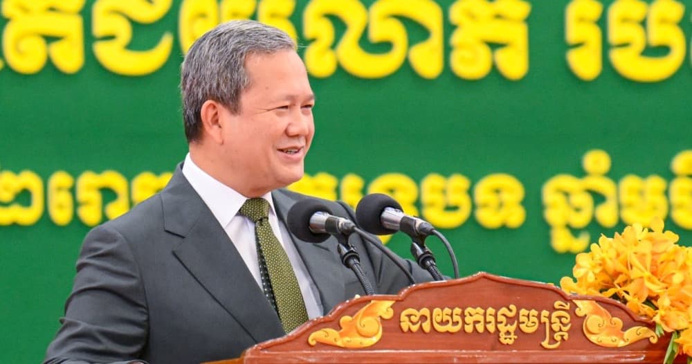 សម្ដេចធិបតី ជឿជាក់យ៉ាងមុតមាំថា ប្អូនៗនិស្សិត នឹងយកចំណេះជំនាញដែលក្រេបជញ្ជក់បាន ទៅបម្រើមាតុភូមិ ដោយប្រកាន់ខ្ជាប់នូវ សីលធម៌វិជ្ជាជីវៈ វិន័យ និង មនសិការស្នេហាជាតិ